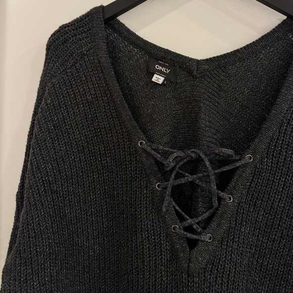 ONLY Grey Black Melange Sweater ✨ - Picture 2 of 12